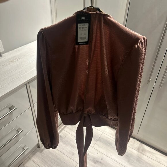 Coral new look top - Picture 2 of 3